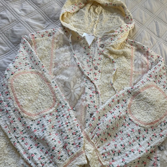 Beautiful POL Urban Bloom Floral & Lace Hoodie Jacket❤️ - Picture 7 of 16
